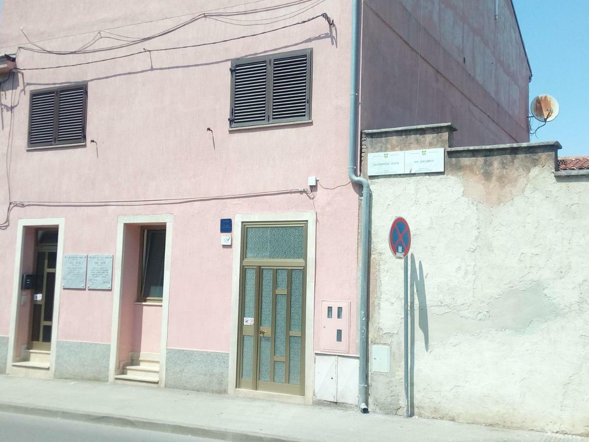 Apartman Adriatic Pula Exterior foto